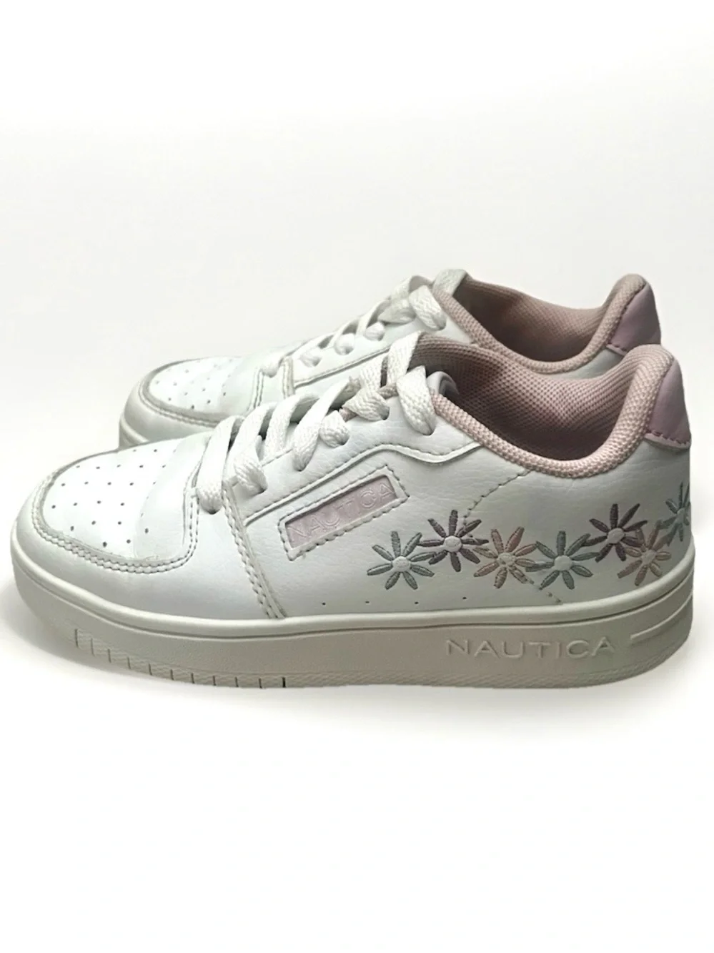 Nautica Kids Embroidered Flowers Sneakers Sz 12 White Pastel Preppy Casual Shoes